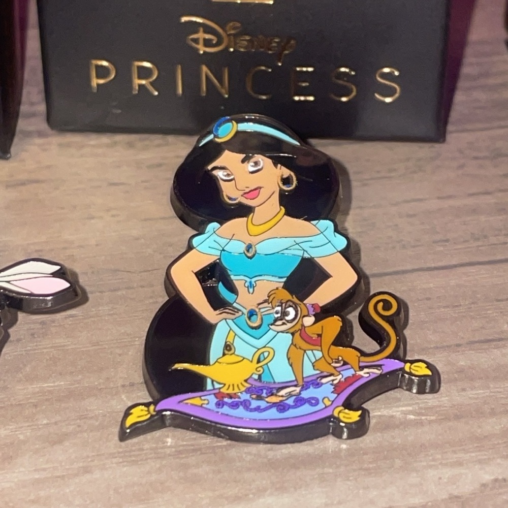Disney Princess Blind Box Pin - Picture 7 of 9